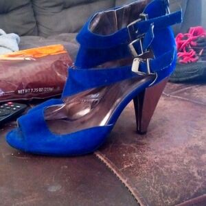 8.5 shoedazzle high heels